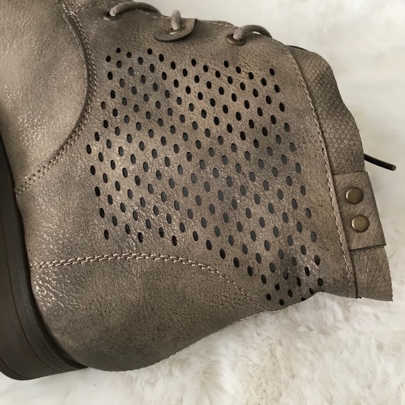 Forever 9 faux brown shimmer bottie ankle boot - Picture 4 of 8